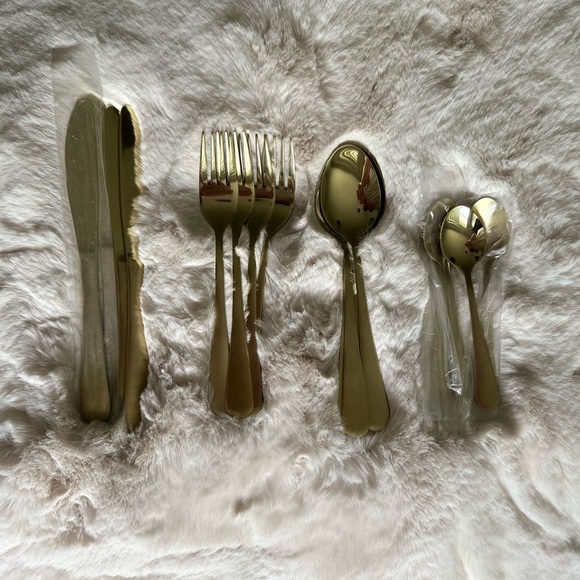 16pc cutlery set - Picture 2 of 6